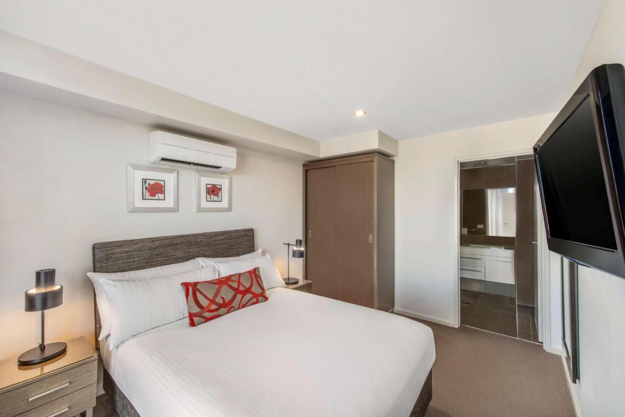 Adina Serviced Apartments Canberra Dickson Exterior photo