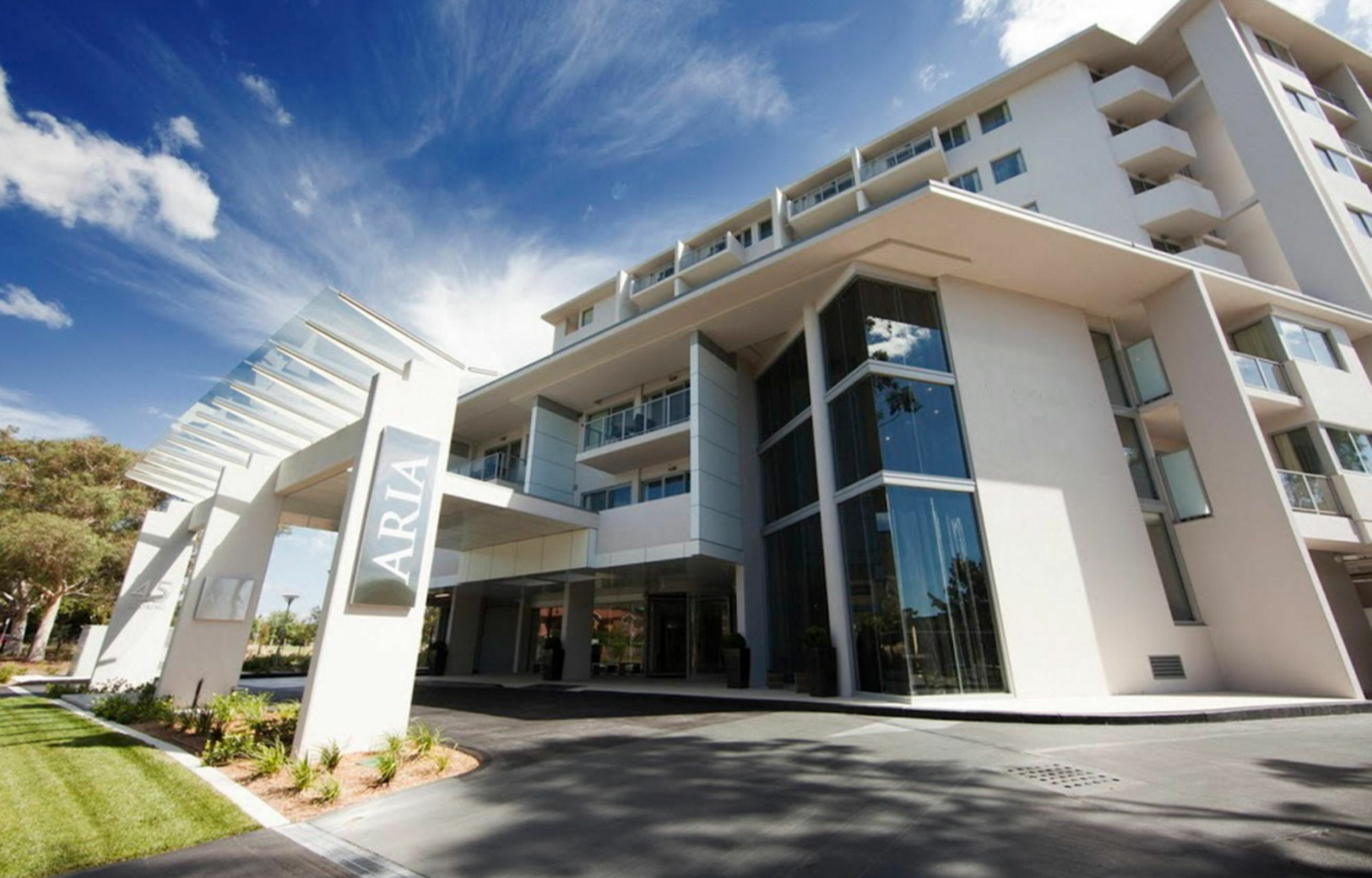 Adina Serviced Apartments Canberra Dickson Exterior photo